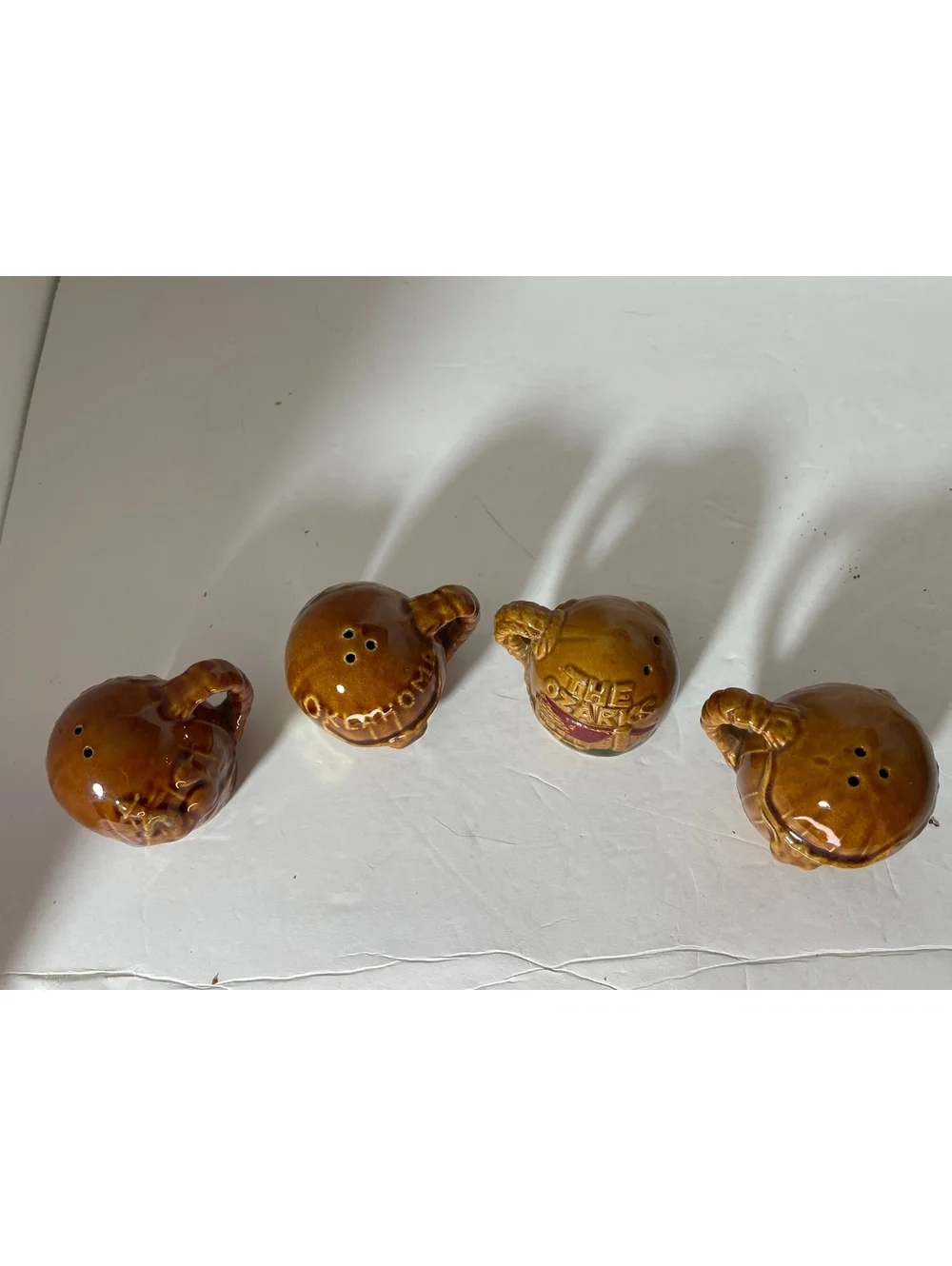 Vintage Ceramic Souvenir Shaker Lot Oklahoma Colorado Ozarks Japan Miniature